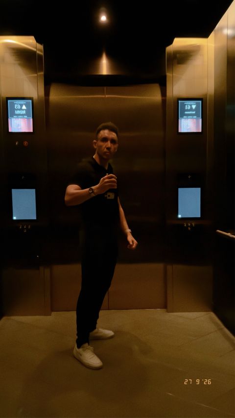 A moment in the lift