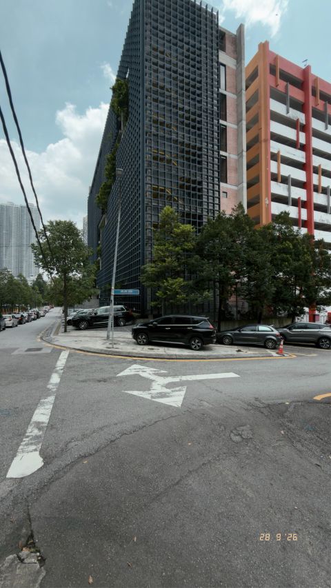PAM Centre in its street context