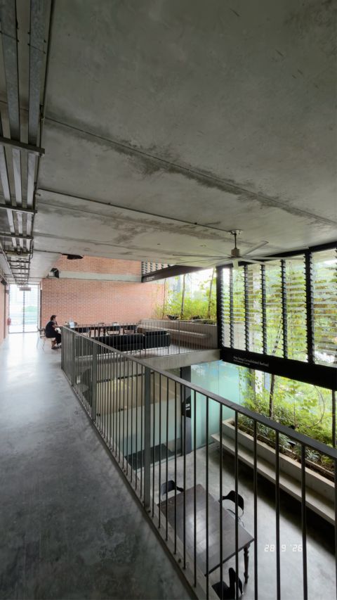 Walkways around the atrium